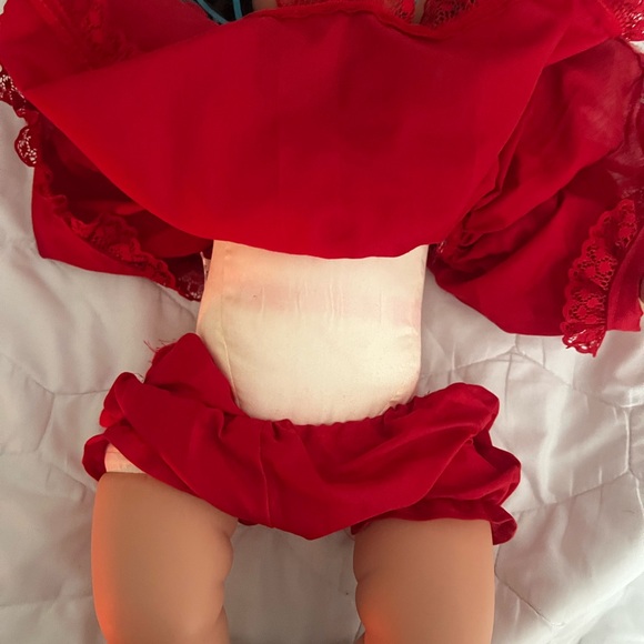 Lee Middleton baby doll - by Reva - Picture 9 of 10